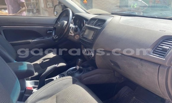 Dieundeu Occasion Mitsubishi RVR White Auto in Dakar in Dakar Dieundeu Occasion Mitsubishi RVR White Auto in Dakar in Dakar