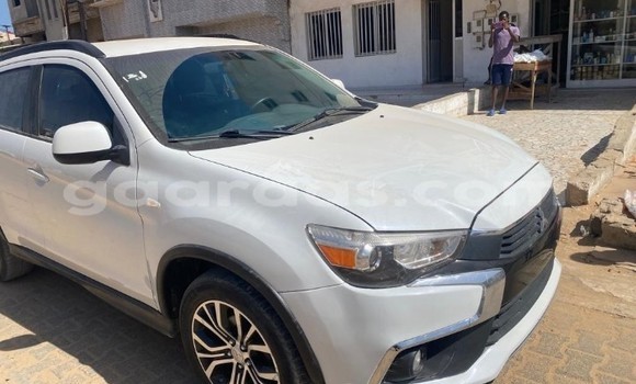 Dieundeu Occasion Mitsubishi RVR White Auto in Dakar in Dakar Dieundeu Occasion Mitsubishi RVR White Auto in Dakar in Dakar