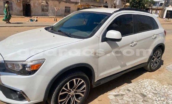 Dieundeu Occasion Mitsubishi RVR White Auto in Dakar in Dakar Dieundeu Occasion Mitsubishi RVR White Auto in Dakar in Dakar