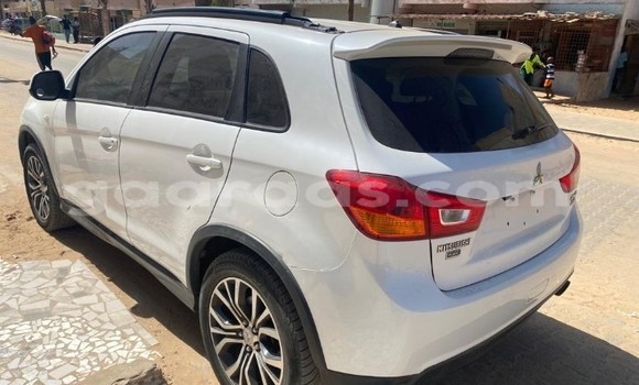 Dieundeu Occasion Mitsubishi RVR White Auto in Dakar in Dakar Dieundeu Occasion Mitsubishi RVR White Auto in Dakar in Dakar