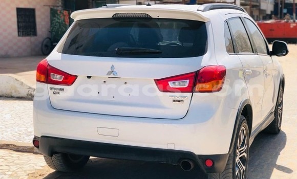 Dieundeu Occasion Mitsubishi RVR White Auto in Dakar in Dakar Dieundeu Occasion Mitsubishi RVR White Auto in Dakar in Dakar