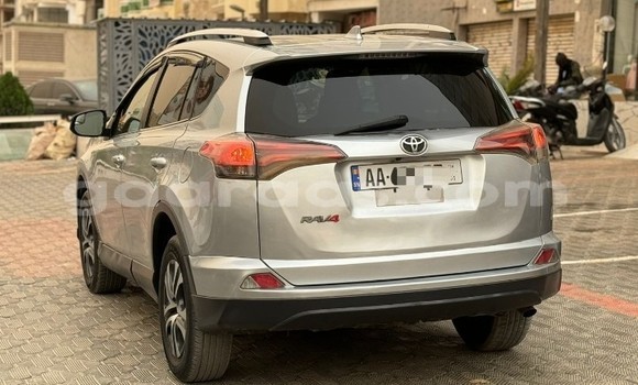 Acheter Occasion Voiture Toyota RAV4 Gris à Dakar, Dakar Acheter Occasion Voiture Toyota RAV4 Gris à Dakar, Dakar