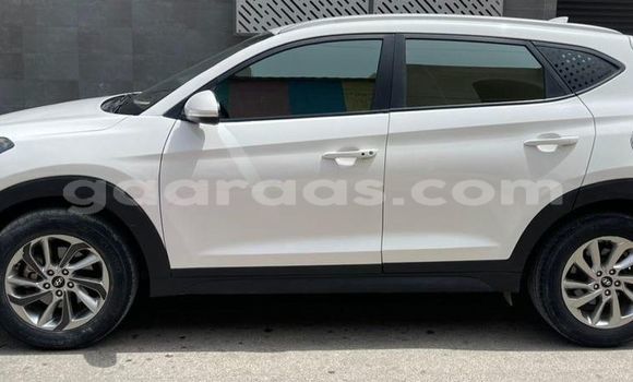 Dieundeu Occasion Hyundai Tucson White Auto in Dakar in Dakar Dieundeu Occasion Hyundai Tucson White Auto in Dakar in Dakar