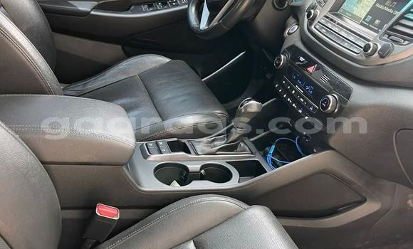 Dieundeu Occasion Hyundai Tucson White Auto in Dakar in Dakar Dieundeu Occasion Hyundai Tucson White Auto in Dakar in Dakar