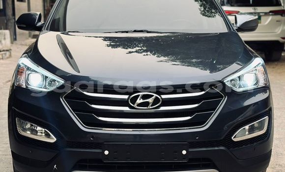 Dieundeu Occasion Hyundai Santa Fe Blue Auto in Dakar in Dakar