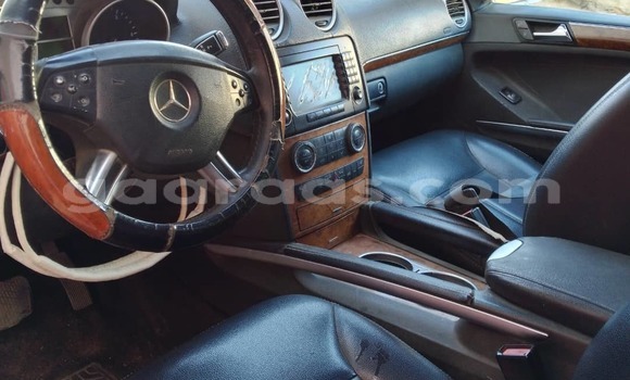 Acheter Occasion Voiture Mercedes-Benz E-Classe Blanc à Thiès, Région de Thiès Acheter Occasion Voiture Mercedes-Benz E-Classe Blanc à Thiès, Région de Thiès