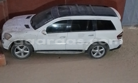 Acheter Occasion Voiture Mercedes-Benz E-Classe Blanc à Thiès, Région de Thiès Acheter Occasion Voiture Mercedes-Benz E-Classe Blanc à Thiès, Région de Thiès