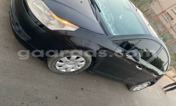 Acheter Occasion Voiture Citroen C4 Noir à Dakar, Dakar Acheter Occasion Voiture Citroen C4 Noir à Dakar, Dakar