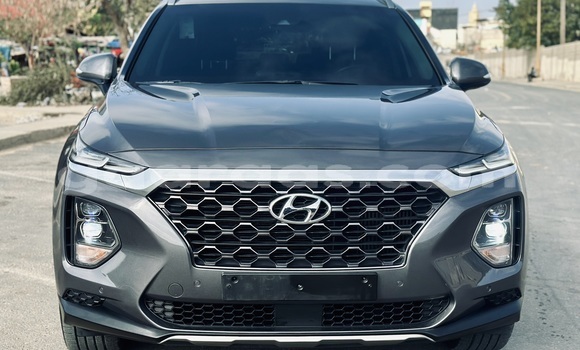 Buy Import Hyundai H200 Silver Truck in Dakar in Dakar Buy Import Hyundai H200 Silver Truck in Dakar in Dakar