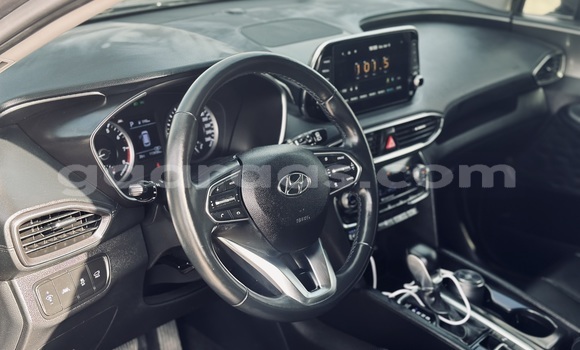 Buy Import Hyundai H200 Silver Truck in Dakar in Dakar Buy Import Hyundai H200 Silver Truck in Dakar in Dakar