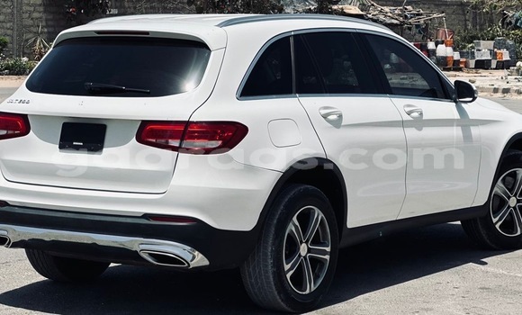 Buy Import Mercedes‒Benz GLC White Car in Dakar in Dakar Buy Import Mercedes‒Benz GLC White Car in Dakar in Dakar