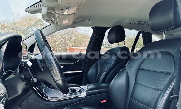 Buy Import Mercedes‒Benz GLC White Car in Dakar in Dakar Buy Import Mercedes‒Benz GLC White Car in Dakar in Dakar