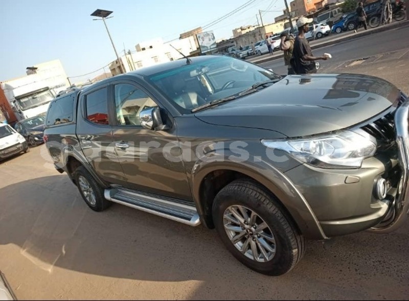 Big with watermark mitsubishi l200 dakar dakar 17364