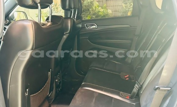 Dieundeu Occasion Jeep Grand Cherokee Silver Auto in Dakar in Dakar Dieundeu Occasion Jeep Grand Cherokee Silver Auto in Dakar in Dakar