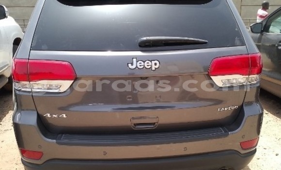 Dieundeu Occasion Jeep Grand Cherokee Silver Auto in Dakar in Dakar Dieundeu Occasion Jeep Grand Cherokee Silver Auto in Dakar in Dakar