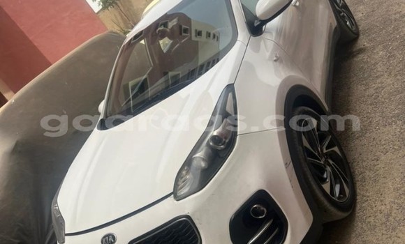 Buy Used Kia Sportage White Car in Dakar in Dakar Buy Used Kia Sportage White Car in Dakar in Dakar