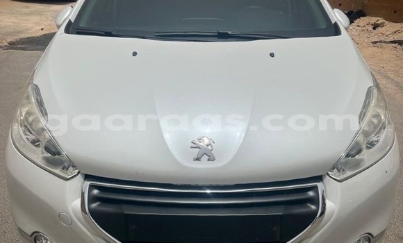 Buy Used Peugeot 208 White Car in Dakar in Dakar