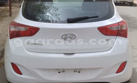 Buy Used Hyundai Elantra White Car in Dakar in Dakar Buy Used Hyundai Elantra White Car in Dakar in Dakar