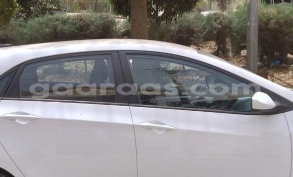 Buy Used Hyundai Elantra White Car in Dakar in Dakar Buy Used Hyundai Elantra White Car in Dakar in Dakar