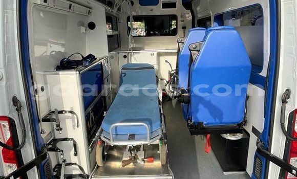 Acheter Occasion Voiture Renault Avantime Blanc à Dakar, Dakar Acheter Occasion Voiture Renault Avantime Blanc à Dakar, Dakar