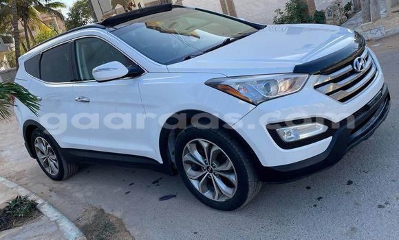 Acheter Occasion Voiture Hyundai Santa Fe Blanc à Dakar, Dakar Acheter Occasion Voiture Hyundai Santa Fe Blanc à Dakar, Dakar