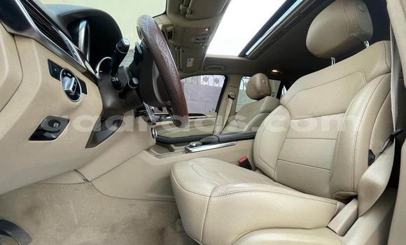 Acheter Occasion Voiture Mercedes‒Benz ML–Class Noir à Dakar, Dakar Acheter Occasion Voiture Mercedes‒Benz ML–Class Noir à Dakar, Dakar