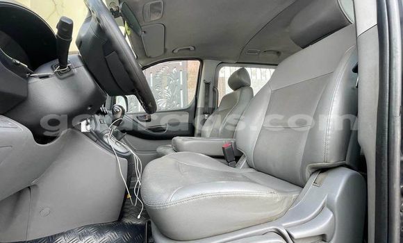 Acheter Occasion Voiture Hyundai Starex Noir à Dakar, Dakar Acheter Occasion Voiture Hyundai Starex Noir à Dakar, Dakar