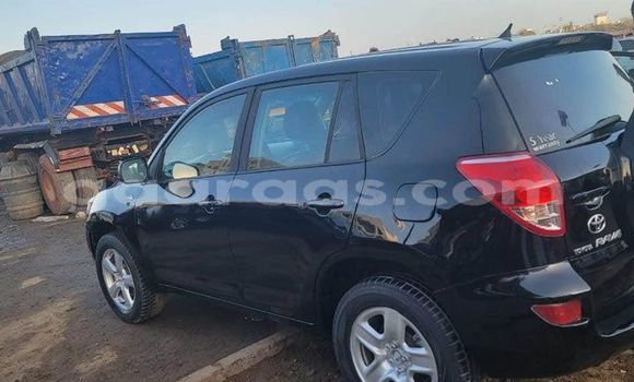 Acheter Occasion Voiture Toyota RAV4 Noir à Dakar, Dakar Acheter Occasion Voiture Toyota RAV4 Noir à Dakar, Dakar