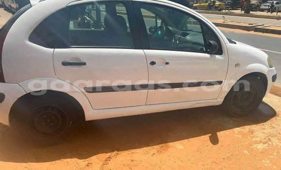 Buy Used Citroen C3 White Car in Dakar in Dakar Buy Used Citroen C3 White Car in Dakar in Dakar