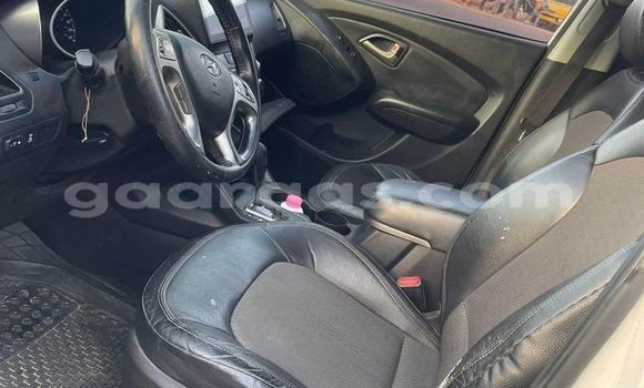 Buy Used Hyundai Tucson White Car in Dakar in Dakar Buy Used Hyundai Tucson White Car in Dakar in Dakar