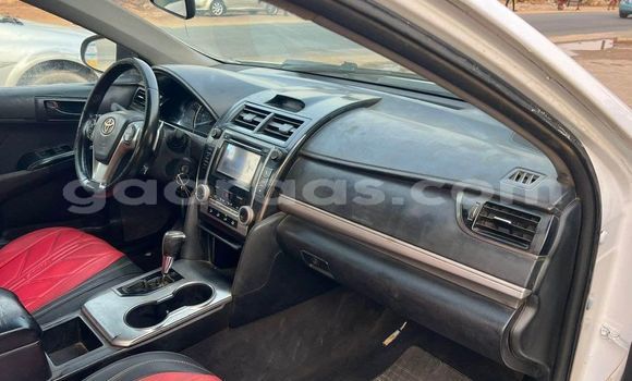 Buy Used Toyota Camry White Car in Dakar in Dakar Buy Used Toyota Camry White Car in Dakar in Dakar