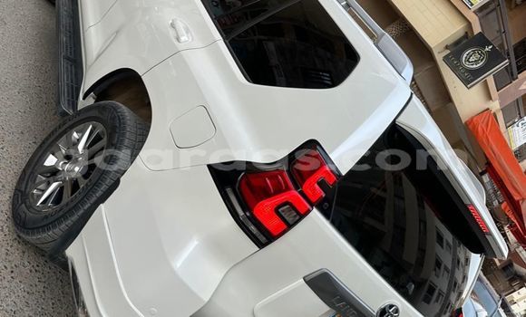 Acheter Occasion Voiture Toyota Prado Blanc à Dakar, Dakar Acheter Occasion Voiture Toyota Prado Blanc à Dakar, Dakar