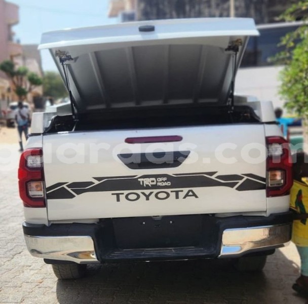 Big with watermark toyota hilux dakar dakar 17509