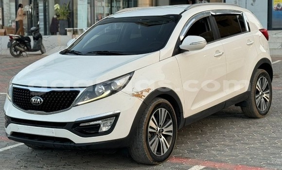 Buy Used Kia Sportage White Car in Dakar in Dakar Buy Used Kia Sportage White Car in Dakar in Dakar