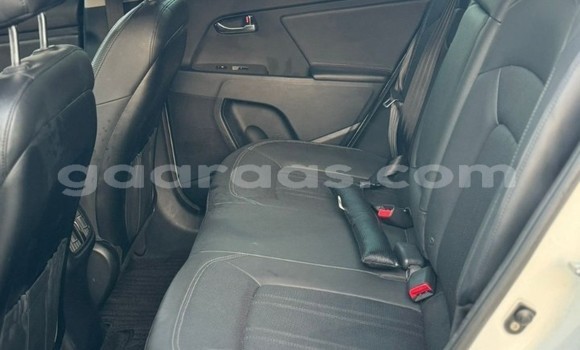 Buy Used Kia Sportage White Car in Dakar in Dakar Buy Used Kia Sportage White Car in Dakar in Dakar