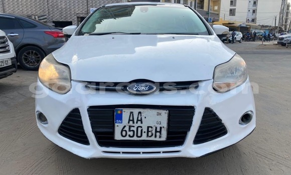 Buy Used Ford Fusion White Car in Dakar in Dakar