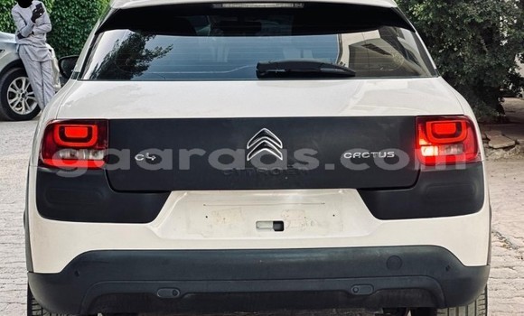 Acheter Occasion Voiture Citroen C4 Cactus Blanc à Dakar, Dakar Acheter Occasion Voiture Citroen C4 Cactus Blanc à Dakar, Dakar