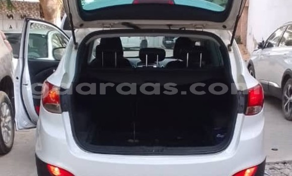 Buy Used Hyundai ix35 White Car in Dakar in Dakar Buy Used Hyundai ix35 White Car in Dakar in Dakar