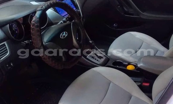 Acheter Occasion Voiture Hyundai Elantra Blanc à Dakar, Dakar Acheter Occasion Voiture Hyundai Elantra Blanc à Dakar, Dakar