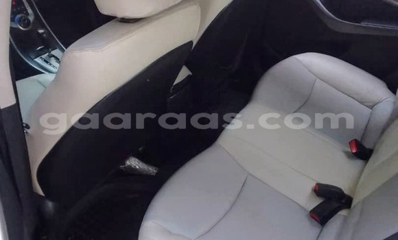 Acheter Occasion Voiture Hyundai Elantra Blanc à Dakar, Dakar Acheter Occasion Voiture Hyundai Elantra Blanc à Dakar, Dakar