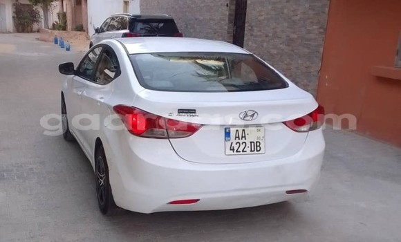 Acheter Occasion Voiture Hyundai Elantra Blanc à Dakar, Dakar Acheter Occasion Voiture Hyundai Elantra Blanc à Dakar, Dakar