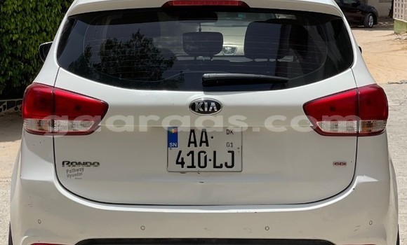 Dieundeu Occasion Kia Rio White Auto in Dakar in Dakar Dieundeu Occasion Kia Rio White Auto in Dakar in Dakar