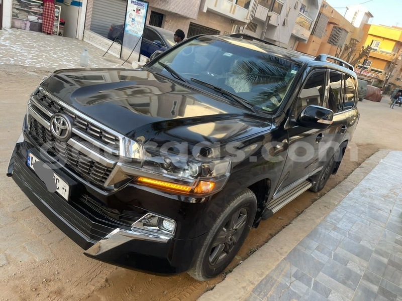 Big with watermark toyota land cruiser dakar dakar 17590