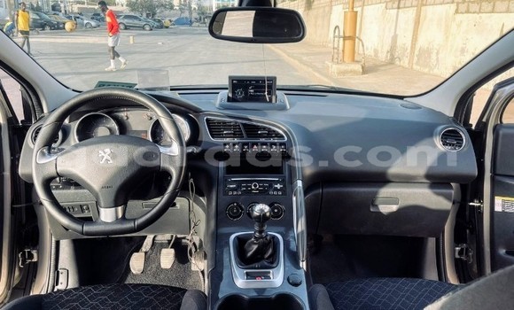 Buy Used Peugeot 3008 Silver Car in Dakar in Dakar Buy Used Peugeot 3008 Silver Car in Dakar in Dakar