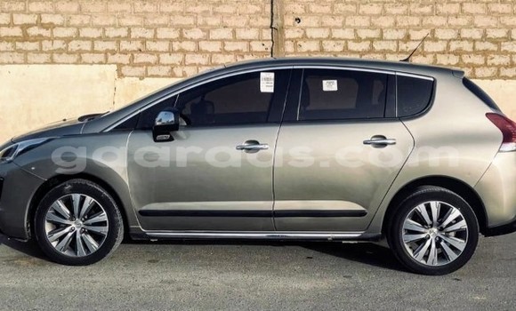 Buy Used Peugeot 3008 Silver Car in Dakar in Dakar Buy Used Peugeot 3008 Silver Car in Dakar in Dakar