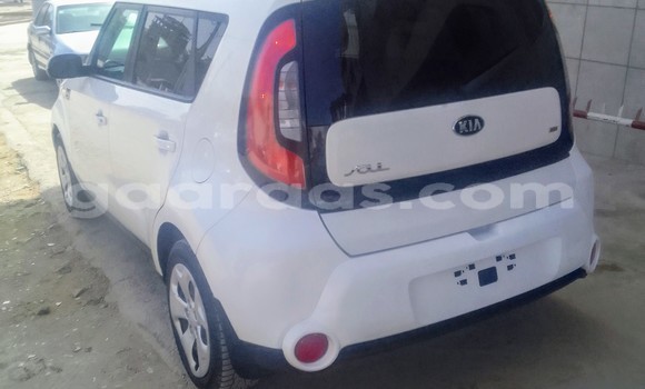 Buy Used Kia Soul White Car in Dakar in Dakar