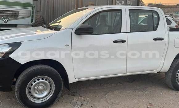 Dieundeu Occasion Toyota Hilux White Auto in Dakar in Dakar Dieundeu Occasion Toyota Hilux White Auto in Dakar in Dakar