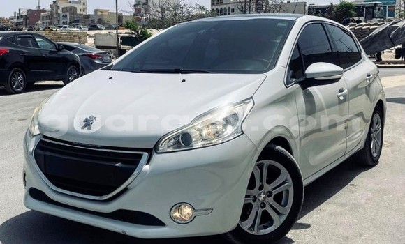 Dieundeu Occasion Peugeot 208 White Auto in Dakar in Dakar Dieundeu Occasion Peugeot 208 White Auto in Dakar in Dakar