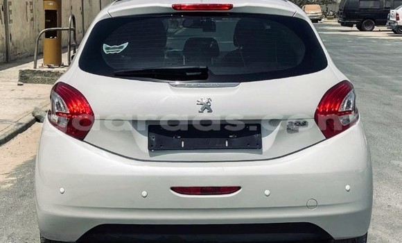 Dieundeu Occasion Peugeot 208 White Auto in Dakar in Dakar Dieundeu Occasion Peugeot 208 White Auto in Dakar in Dakar