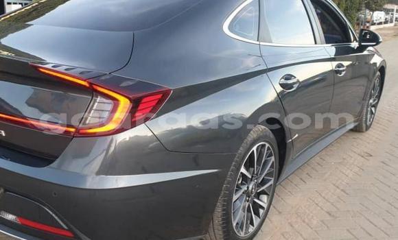 Dieundeu Occasion Hyundai Sonata Silver Auto in Dakar in Dakar Dieundeu Occasion Hyundai Sonata Silver Auto in Dakar in Dakar